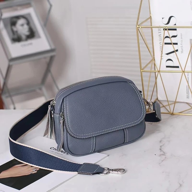 กระเป๋าสะพายข้างหนังวัวแท้ ดีไซน์ Flap เรียบหรู พร้อม 2 สายสะพาย versatile! - Image 7