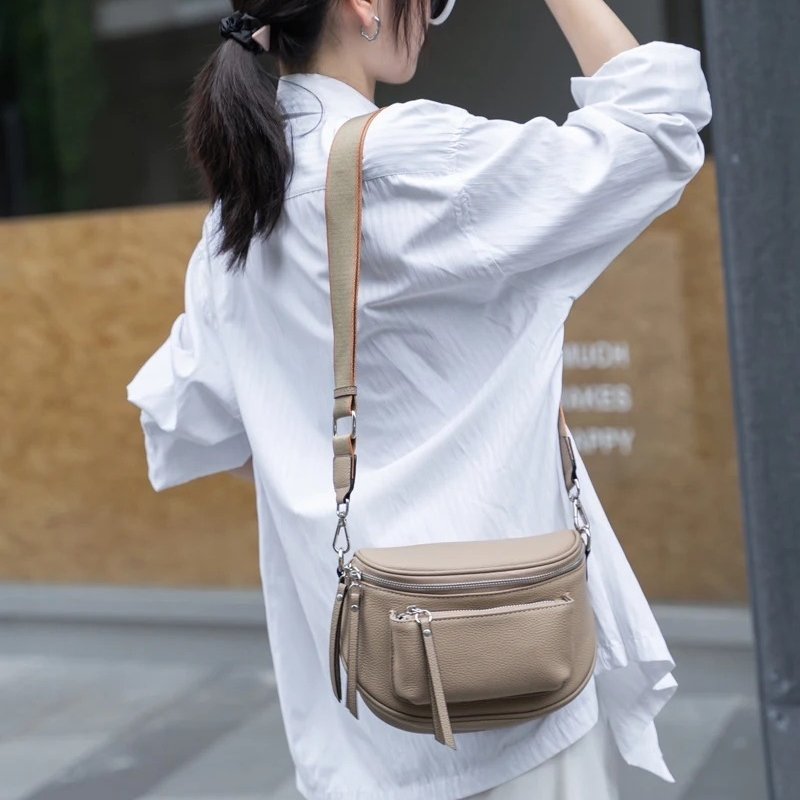 กระเป๋าสะพายข้างหนังวัวแท้ Saddle Bag ดีไซน์แฟชั่น พร้อมลุยทุกวัน! - Image 14
