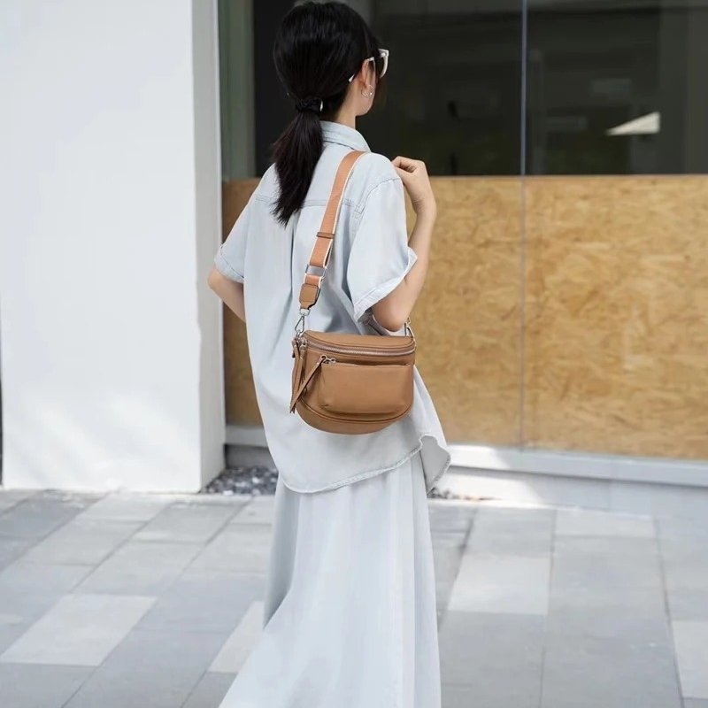 กระเป๋าสะพายข้างหนังวัวแท้ Saddle Bag ดีไซน์แฟชั่น พร้อมลุยทุกวัน! - Image 10