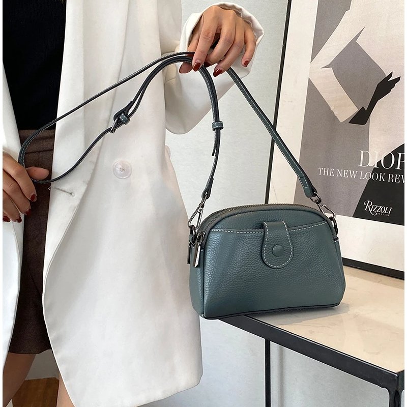 กระเป๋าสะพายข้างหนังวัวแท้ ดีไซน์ Clutches น่ารัก พร้อม 2 ช่องซิป! - Image 11