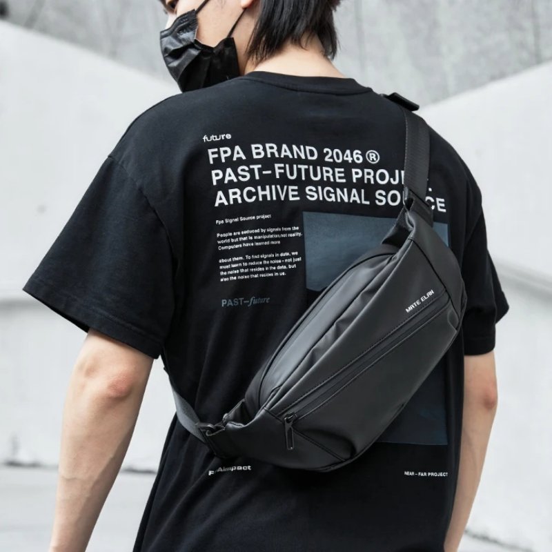 กระเป๋าคาดเอว/คาดอกกันน้ำ ดีไซน์แฟชั่น พร้อมหัวเข็มขัดแม่เหล็ก จุ iPad 7.9 นิ้วได้! - Image 9