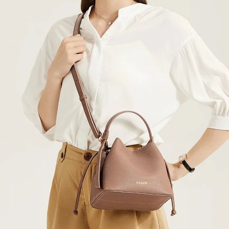 กระเป๋าถือดีไซน์คลาสสิก วัสดุ PU คุณภาพพรีเมียม สวยหรู แมทช์ได้ทุกสไตล์! - Image 16