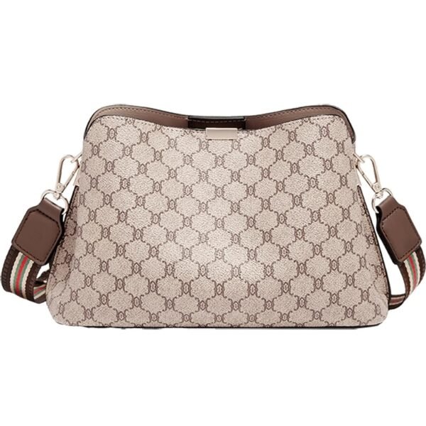 กระเป๋าสะพายข้าง Monogram ดีไซน์หรูหรา จุของได้เยอะ แมทช์ได้ทุกลุค!