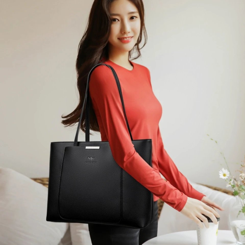 กระเป๋าโท้ทหนัง PU ดีไซน์เรียบหรู ความจุใหญ่ ตอบโจทย์ทุกวันทำงานและการเดินทาง! - Image 4