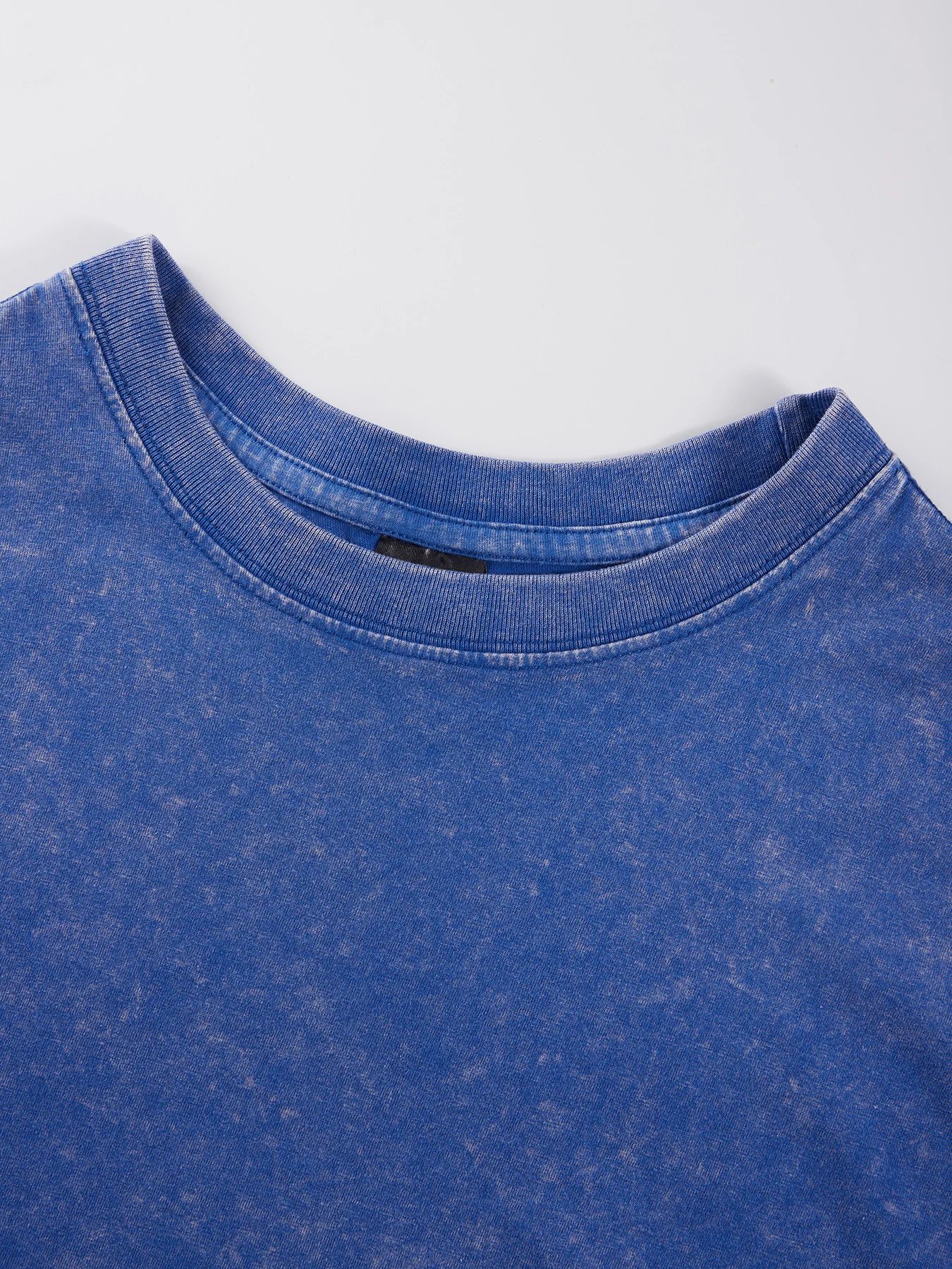 เสื้อยืดผ้าฝ้ายลาย "The Treating Doctor" ดีไซน์เรโทรสุดเท่ ใส่สบาย ระบายอากาศดีเยี่ยม พร้อมเติมเต็มลุคให้มีเอกลักษณ์ไม่ซ้ำใคร - Image 2