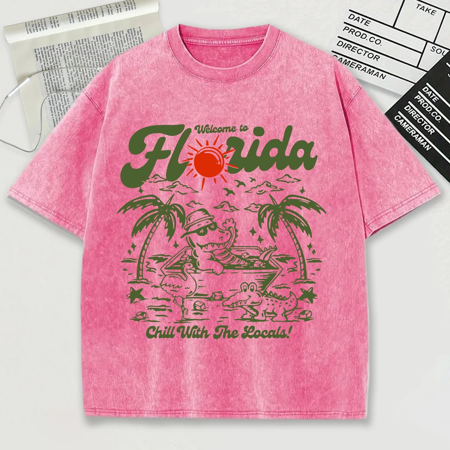 เสื้อยืดสไตล์เรโทรผ้าฝ้าย 100% พิมพ์ลายจระเข้น่ารัก สวมใส่สบาย ระบายอากาศดี เหมาะสำหรับผู้ที่รักความสนุกสนานและสไตล์ไม่เหมือนใคร