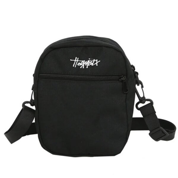 กระเป๋าสะพายข้างดีไซน์มินิมอล สไตล์ฮิปฮอป เหมาะกับทุกเพศทุกวัย ขนาดกะทัดรัด พกพาสะดวก เข้ากับทุกชุด มอบความคล่องตัวในทุกการใช้งาน