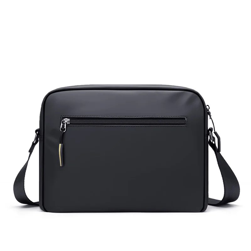 กระเป๋าสะพายข้างสำหรับผู้ชาย กันน้ำได้ ดีไซน์หรูหราทันสมัย จุ iPad Pro 11 นิ้ว พร้อมช่องเก็บของครบครัน มอบความปลอดภัยและสะดวกสบาย - Image 4