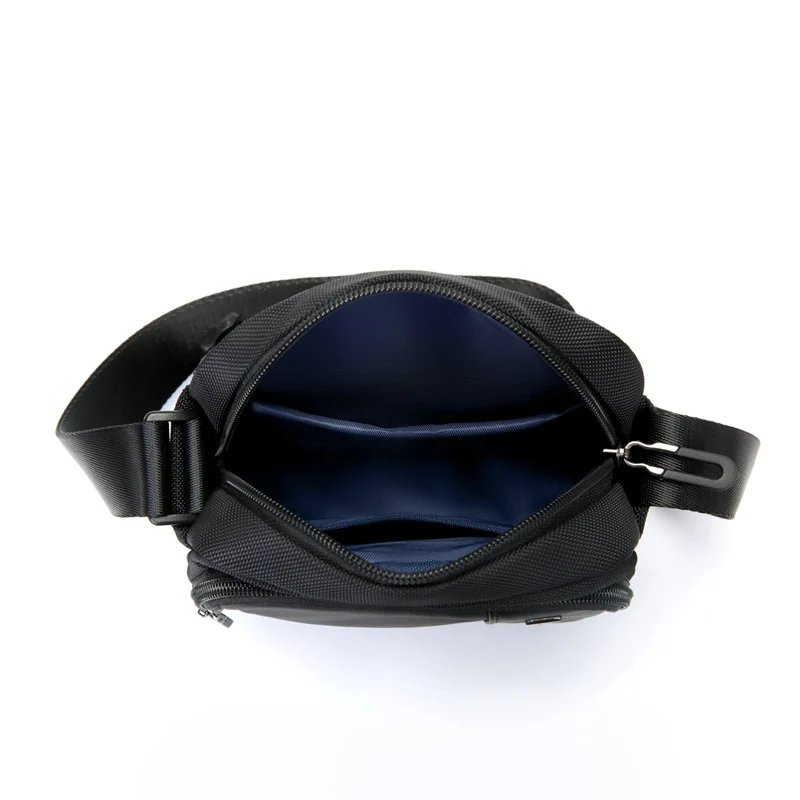 กระเป๋าสะพายข้างสำหรับผู้ชาย กันน้ำ น้ำหนักเบา ดีไซน์เรียบง่ายทันสมัย พร้อมช่องป้องกันขโมย มอบความสะดวกสบายและปลอดภัยในทุกการเดินทาง - Image 5